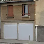 Spacieux T3 moderne avec balcon 6 pers, hyper centre Clermont